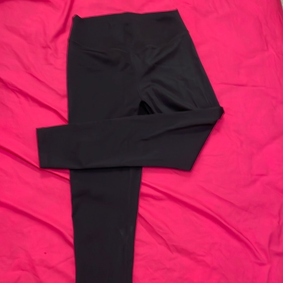 Leggings size 12 barely worn training wunder - Picture 2 of 2